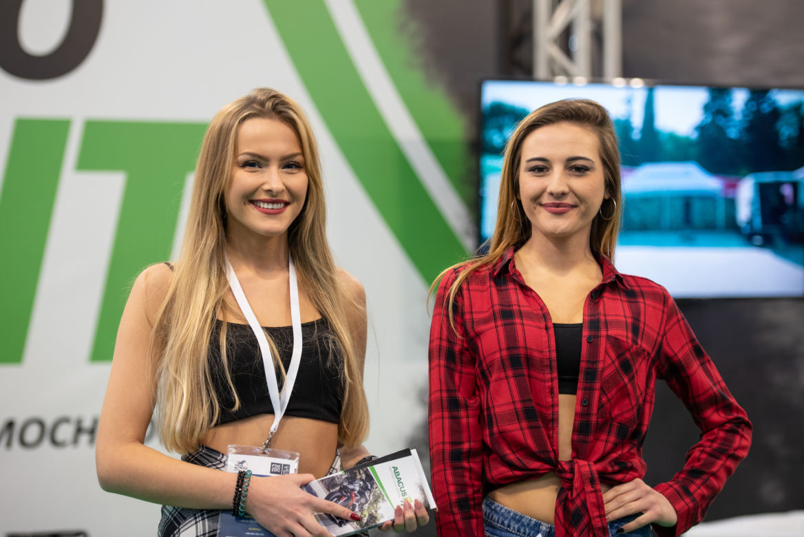 hostessy na Warsaw Motorcycle Show 2019 - GALERIA