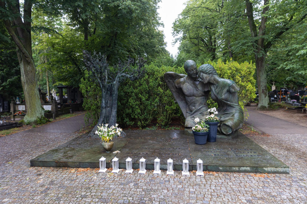 Grób Jana Kulczyka 10 lat od jego śmierci 