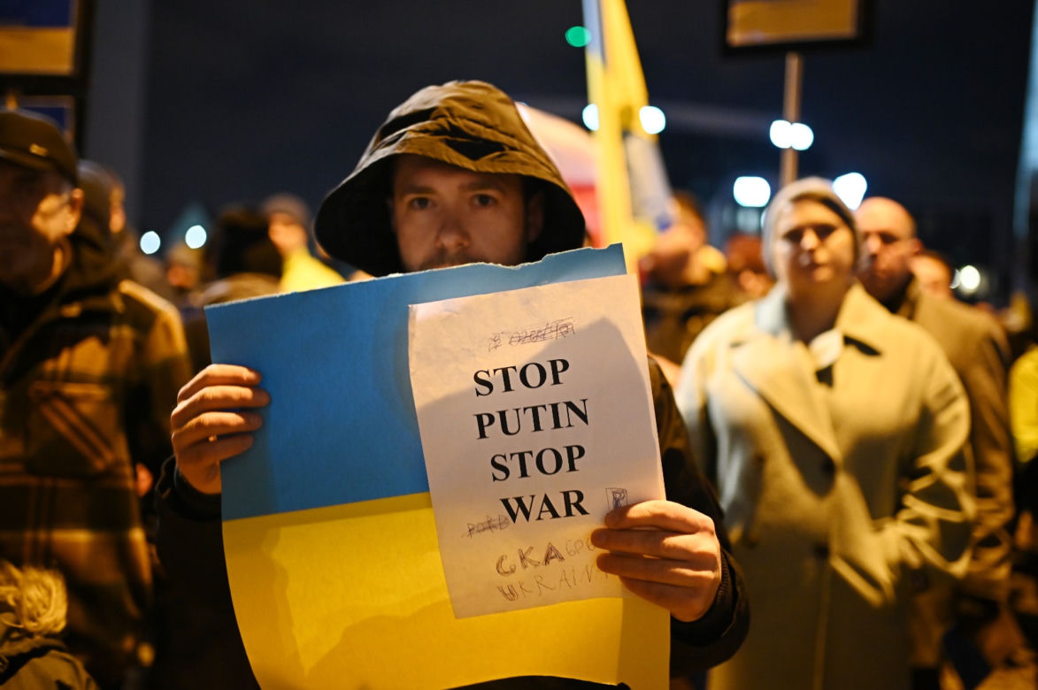 Solidarni z Ukrainą. Wielki wiec w Gdańsku