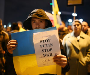 Solidarni z Ukrainą. Wielki wiec w Gdańsku
