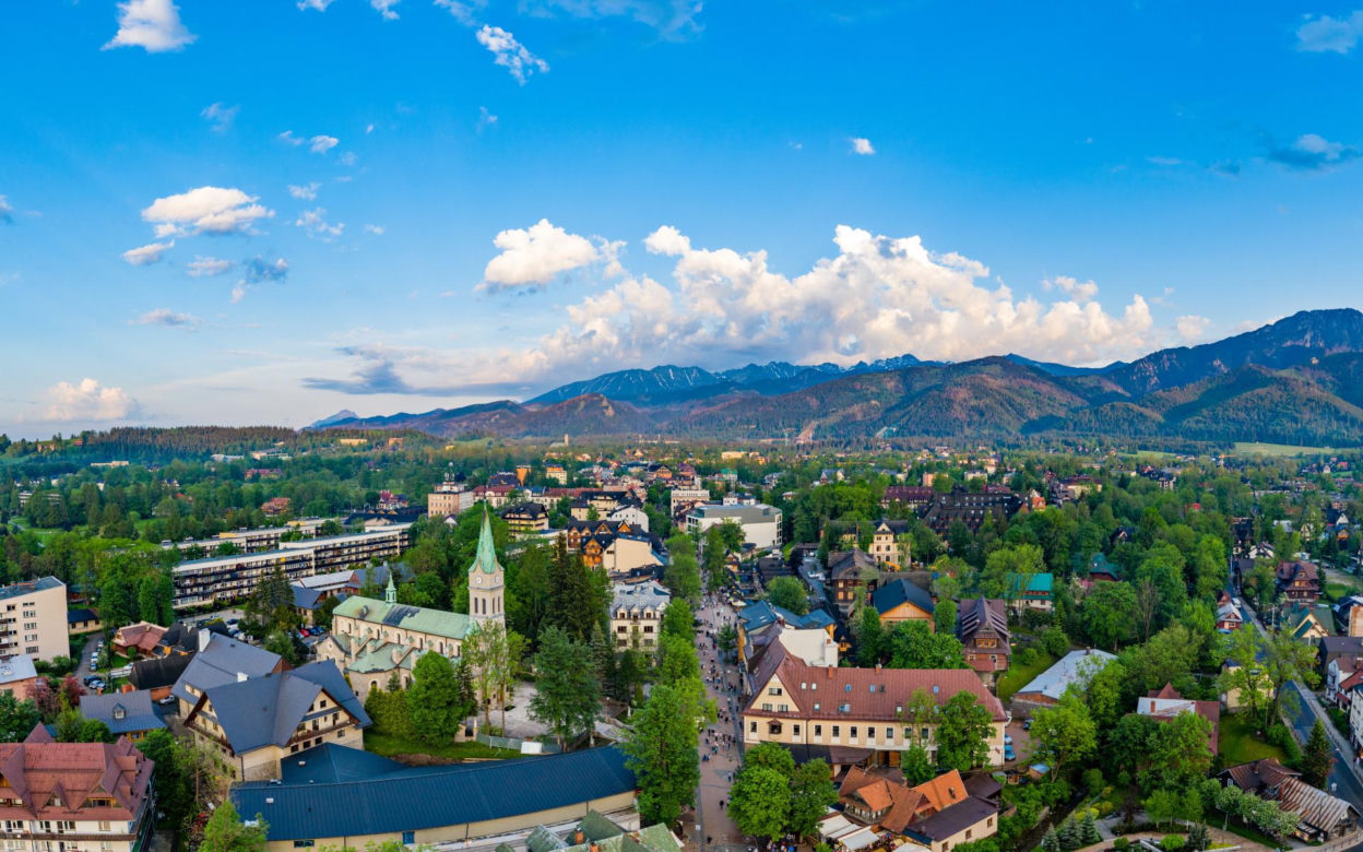 Arabowie pokochali Zakopane. Kelnerka zauważyła ciekawą rzecz. Zaskakujące!