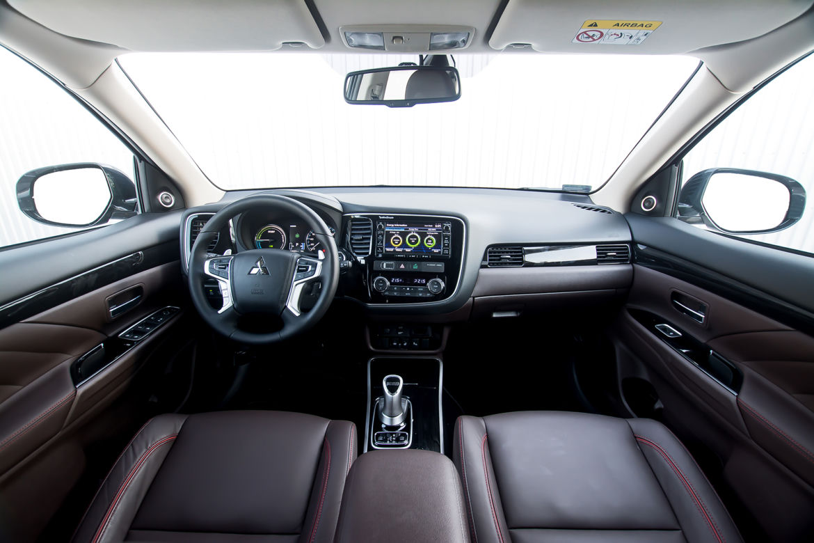 Mitsubishi Outlander PHEV Instyle NAVI+