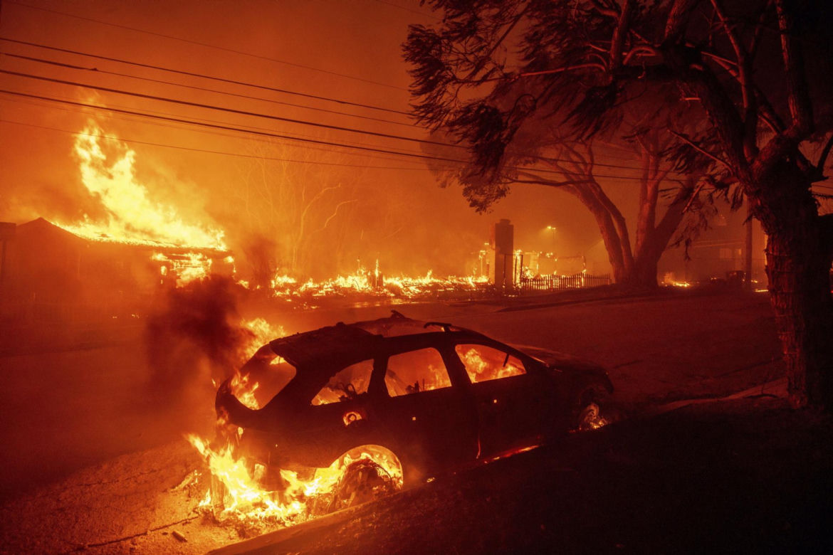  Piekło nad Los Angeles. Samoloty gaśnicze nie mogą latać. Sytuacja krytyczna!