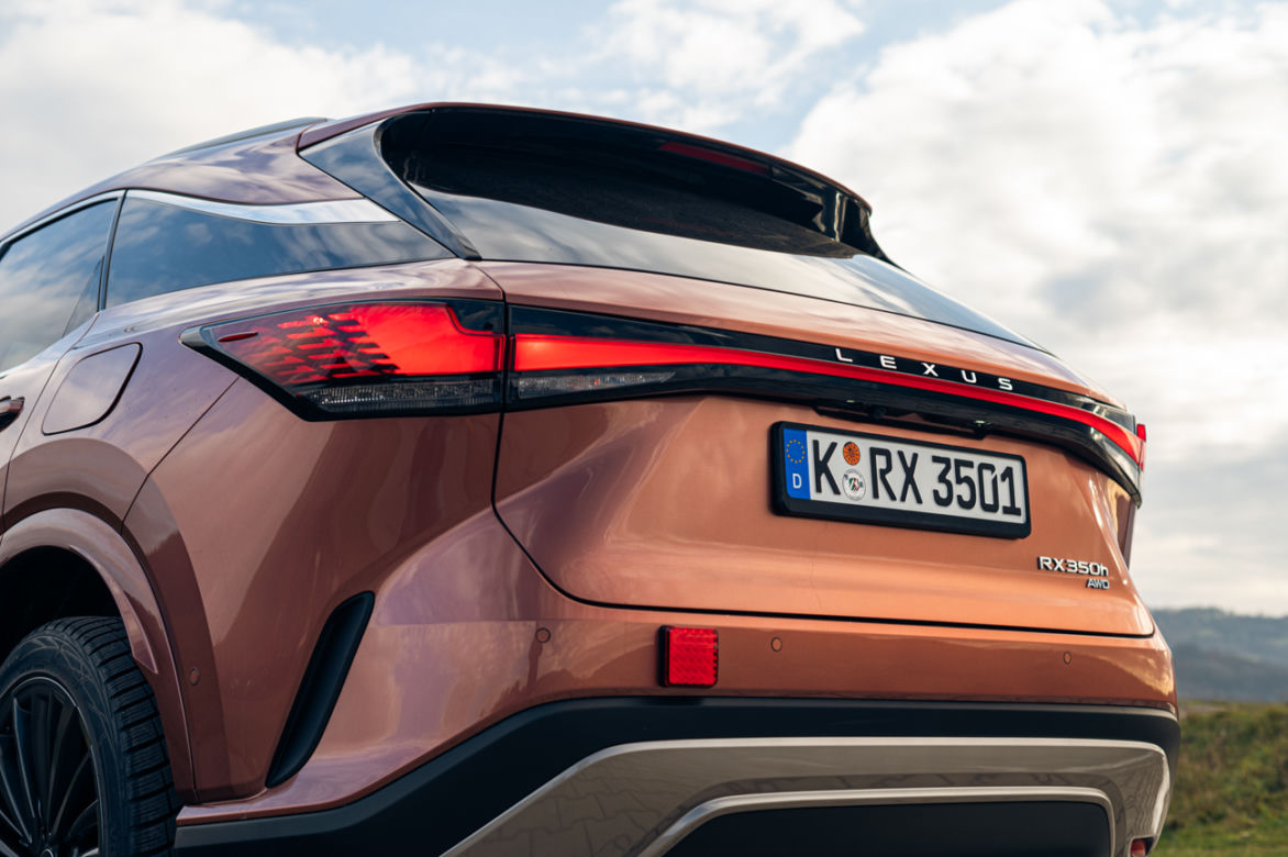 Lexus RX 5. generacji (2023)