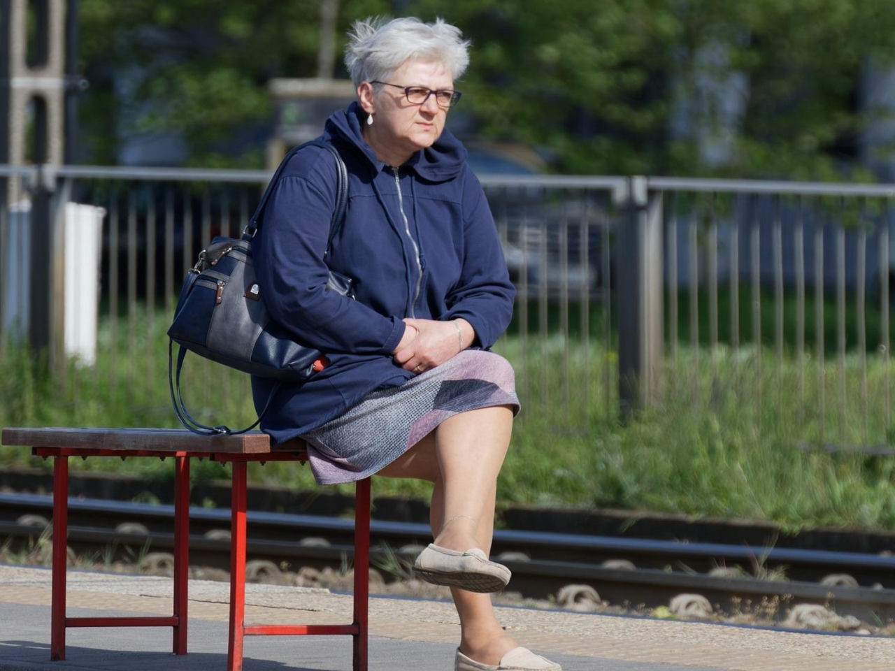 Uwaga seniorzy! Podwyżka renty wdowiej może obniżyć coroczny dodatek