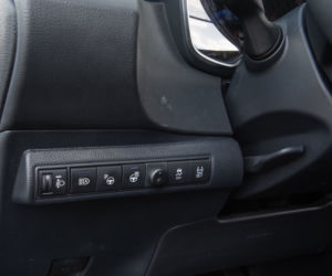 Toyota Corolla Sedan 1.8 Hybrid 122 KM e-CVT vs Hyundai Elantra Style 1.6 MPI 6MT