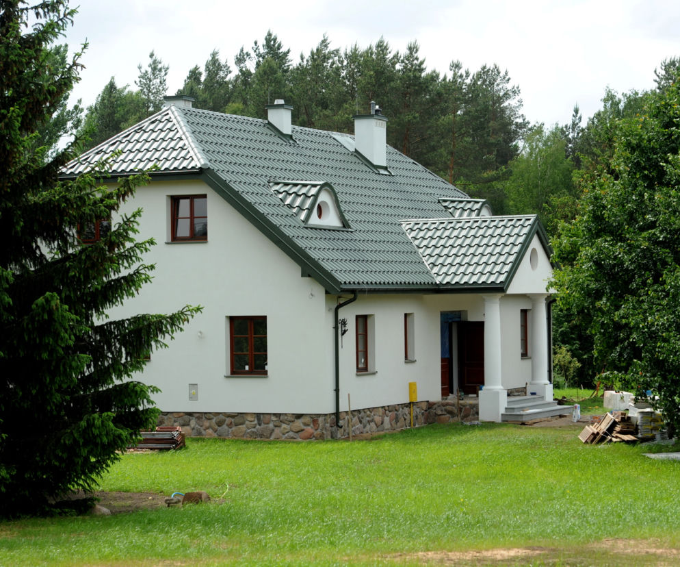 Oblejemy z Bronkiem nowy dworek