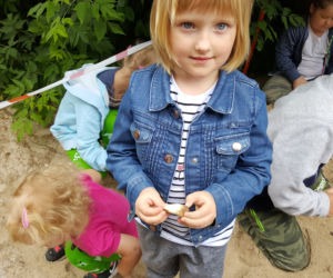 Mali archeolodzy zakasali rękawy i zabrali się do pracy! Co znaleźli w bydgoskim zoo? 