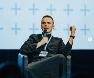 TVN przesadził? Ksiądz w programie o zdradzie i manipulacji