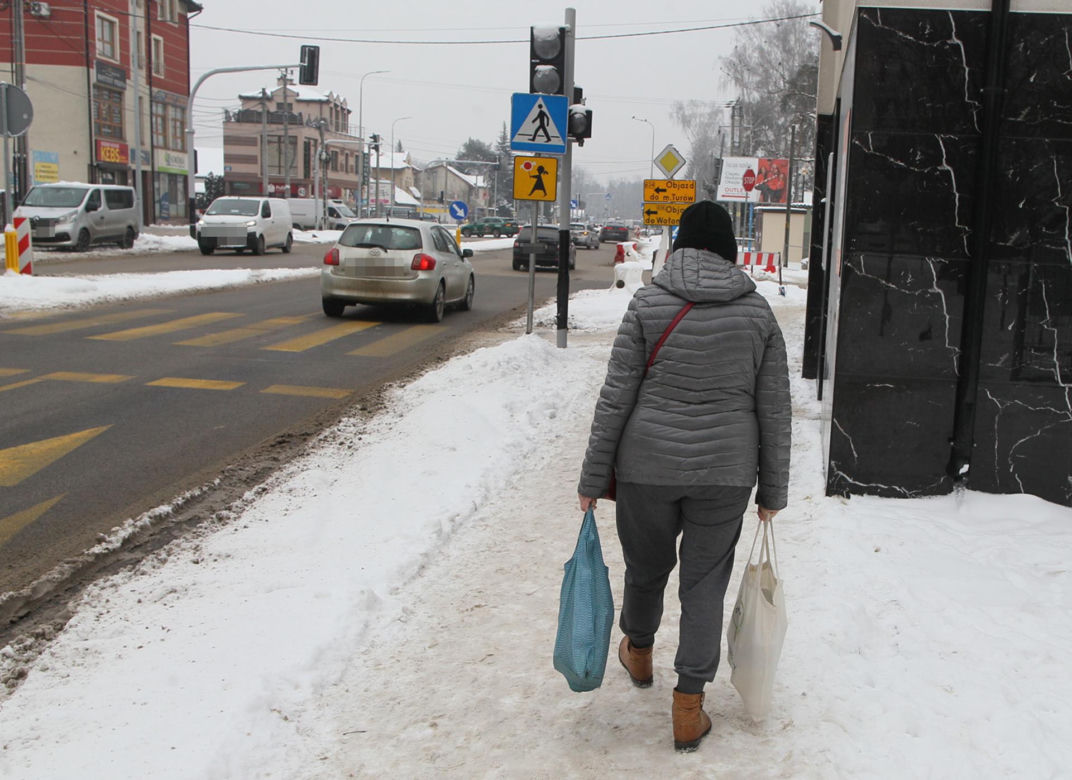 Gołoledź paraliżuje Polskę
