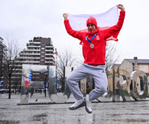 Semirunniy z dziewczyną