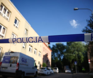 Mieszkanie pełne krwi! Nieoficjalnie: 35-latek miał zabić rodzinę i siebie