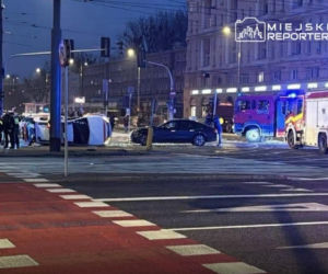 Jechali do wykolejonego tramwaju, doszło do wypadku. Trzy osoby ranne