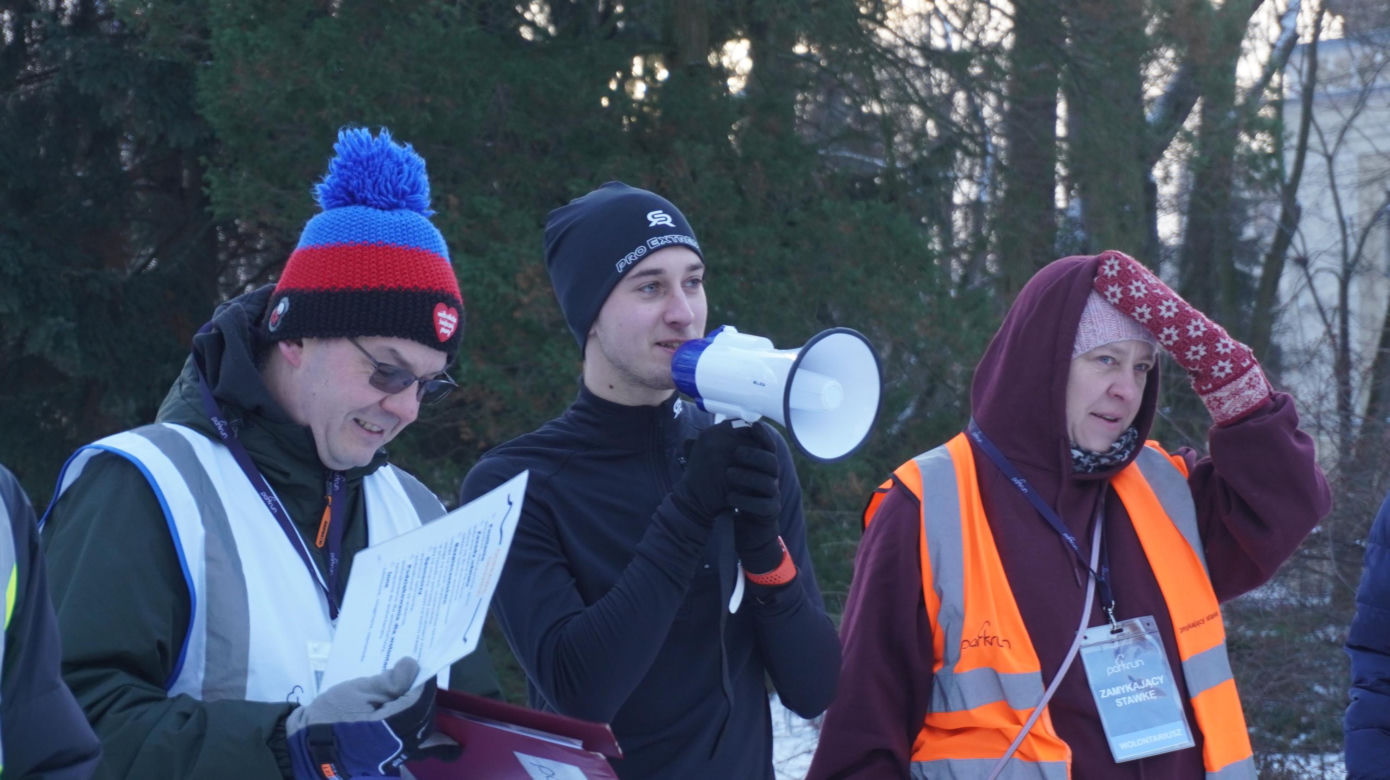 Parkrun w stolicy woj. lubelskiego. Pierwsza sobota 2025 roku na sportowo w Ogrodzie Saskim w Lublinie. Zdjęcia