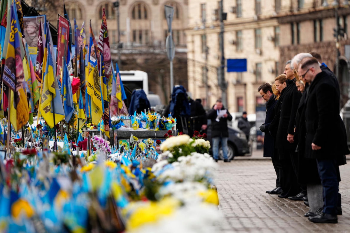 Nie da się przyzwyczaić do krwi i strachu". Czwarta rocznica wojny w Ukrainie