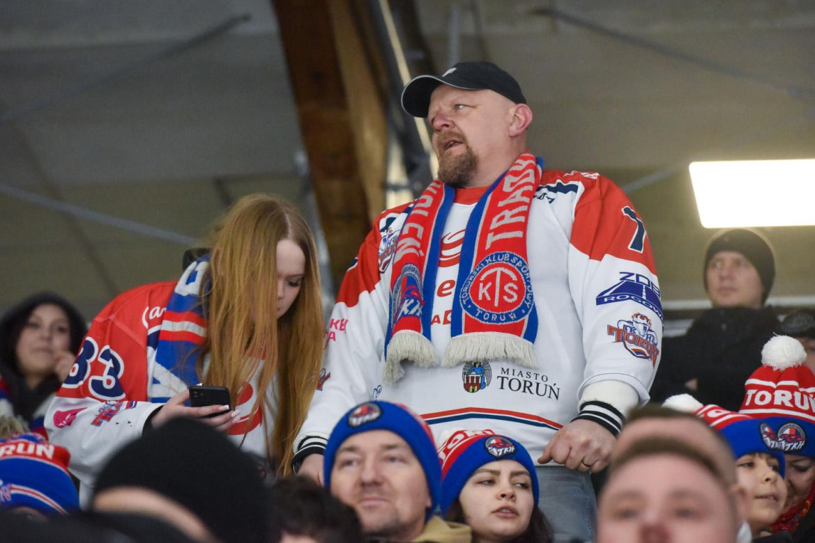 KH Energa Toruń - JKH GKS Jastrzębie, zdjęcia kibiców i hokeistów z lodowiska Tor Tor