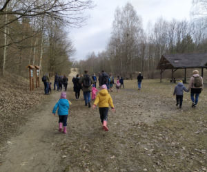Siedlczanie szukali pierwszych śladów wiosny wraz z leśnikami z Nadleśnictwa Siedlce