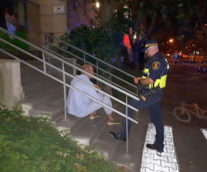 Chodził po mieście w samej piżamie
