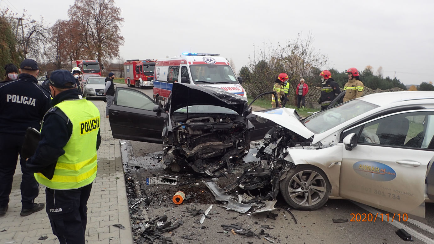 Wypadek na granicy województwa świętokrzyskiego i mazowieckiego