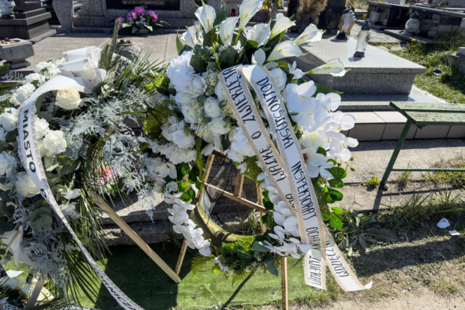 Tak wygląda grób Łukasza Litewki dzień po pogrzebie. Widok rozdziera serce