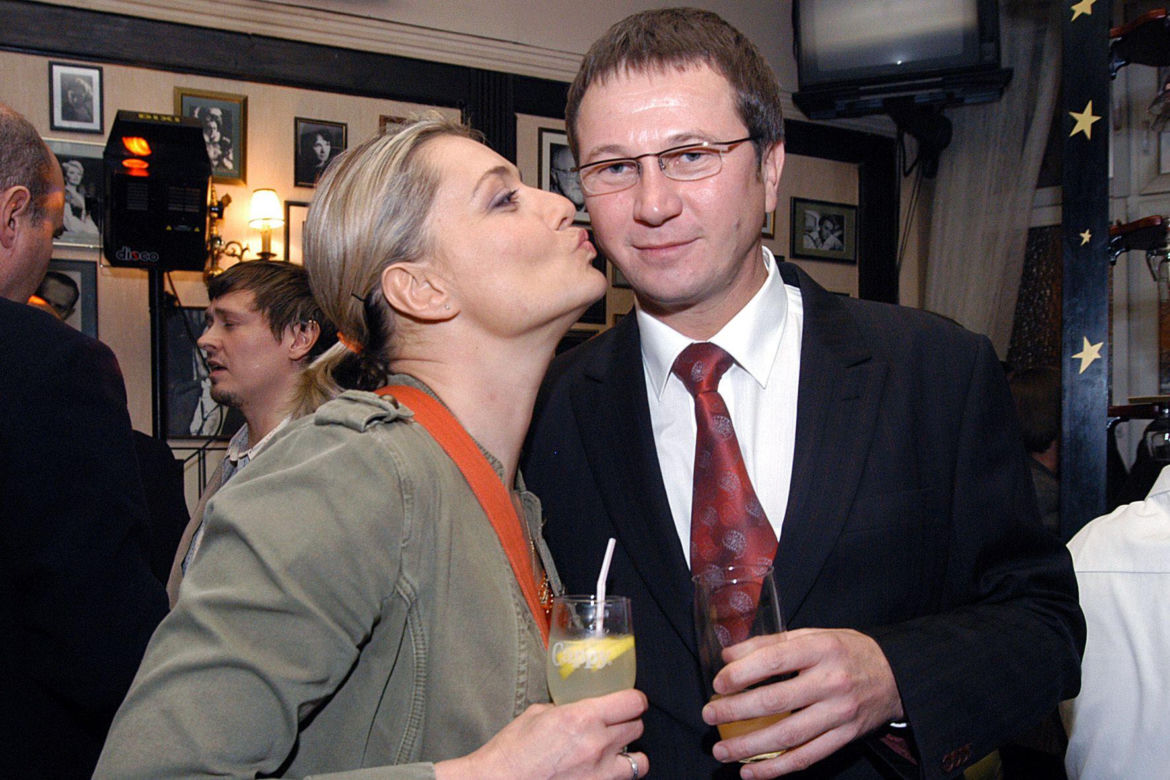 Piotr Cyrwus przez lata próbował pozbyć się „Ryśka z Klanu”, a teraz znów go szufladkują
