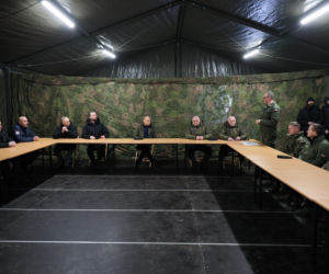 Premier i szef MON na poligonie w Zielonce obserwowali testy bezzałogowców