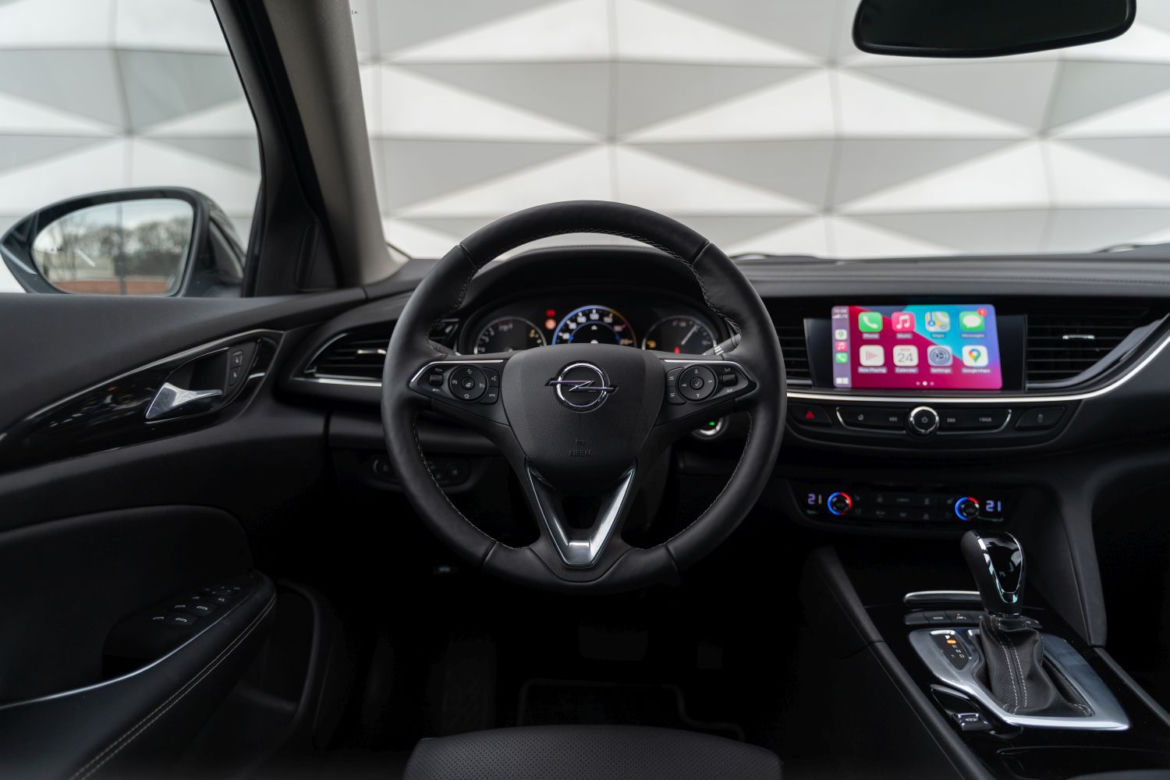 Opel Insignia Grand Sport 2.0 Turbo 200 KM AT9 Business Elegance