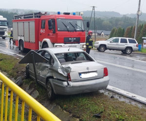 Wypadek koło Lubieni. Zderzyły się trzy auta, są poszkodowani