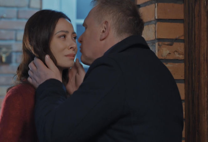 M jak miłość. Joanna (Dominika Sakowicz), Artur (Robert Moskwa)