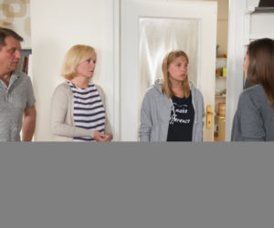 Na Wspólnej odc. 2361. Ola (Marta Wierzbicka),  Gosia (Anna Kerth), Danuta (Lucyna Malec), Marek (Grzegorz Gzyl)
