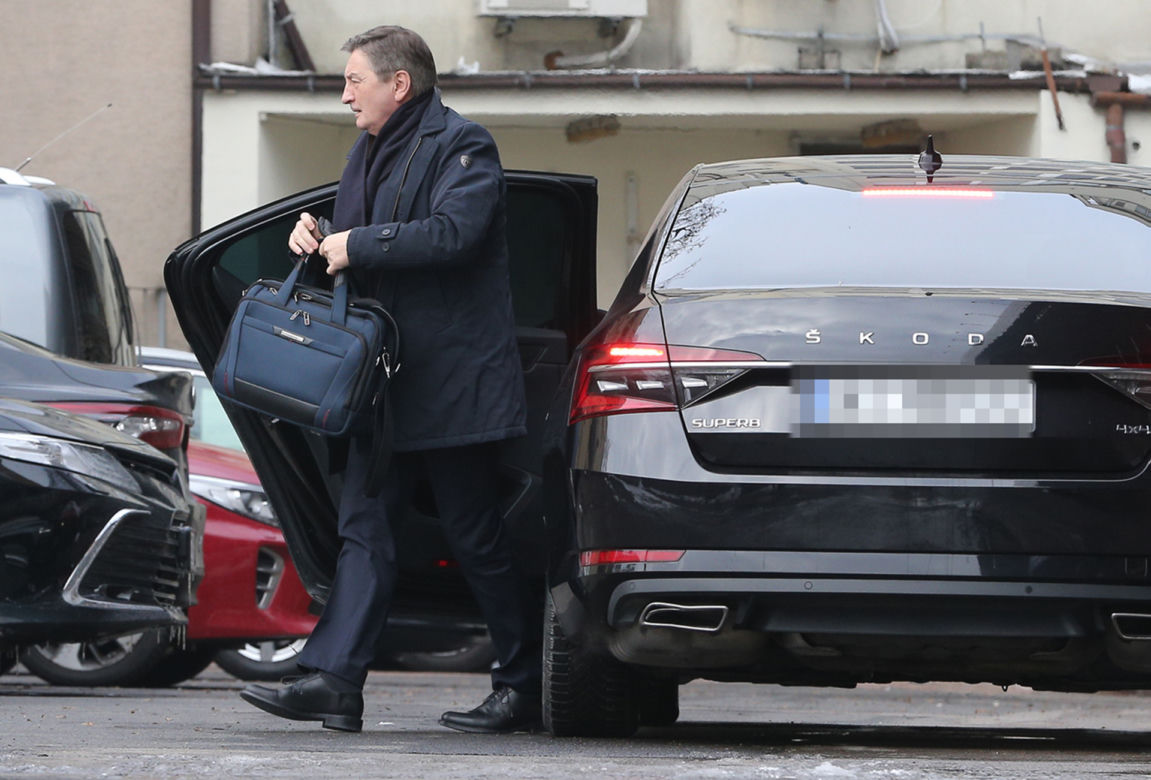 Najważniejsi politycy PiS przyjechali na spotkanie z Kaczyńskim