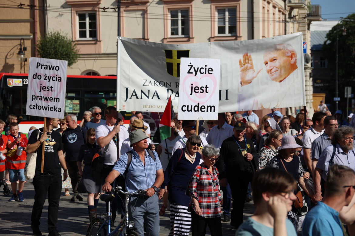 Marsz dla Życia i Rodziny 2024 w Dzień Matki przeszedł przez centrum Lublina
