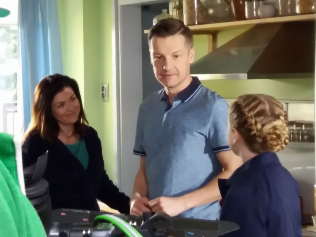 M jak miłość po wakacjach 2018, Basia (Gabriela Raczyńska), Paweł (Rafał Mroczek), Kinga (Katarzyna Cichopek)