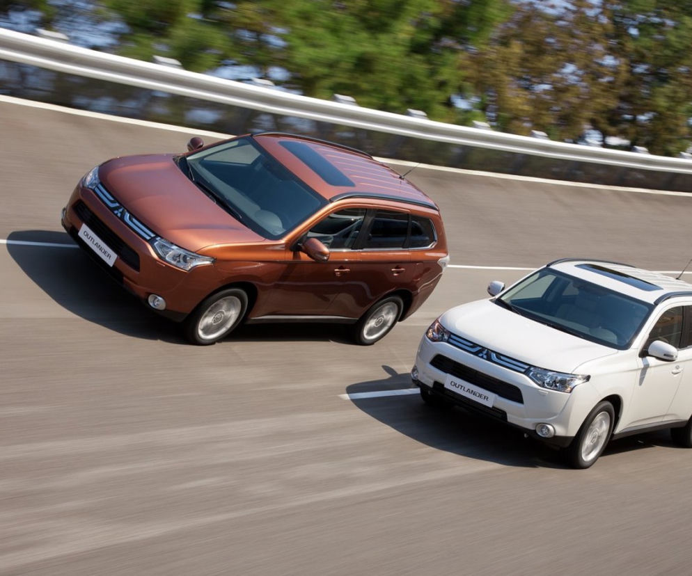 NOWY Mitsubishi Outlander 2013
