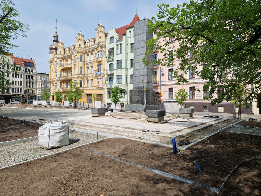 Tak teraz wygląda plac Wolności w Bydgoszczy. Powrót kwiaciarek ponownie opóźniony