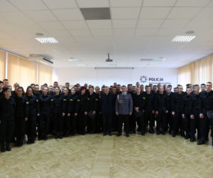 Ślubowanie policjantów w Bydgoszczy. Nasz region zasili 69 nowych funkcjonariuszy! [ZDJĘCIA]