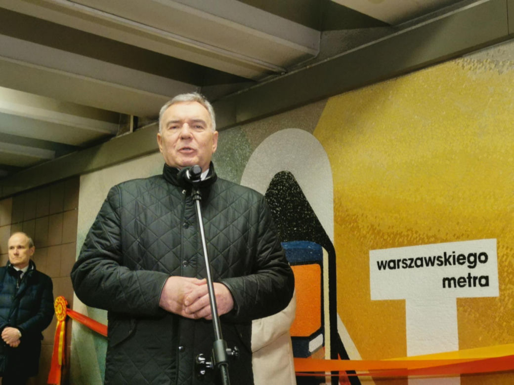 30 lat metra w Warszawie. Odsłonięcie mozaiki