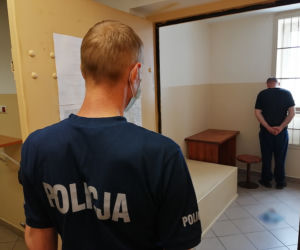 Pijany motocyklista uciekał przed policją. Jazdę zakończył w rowie