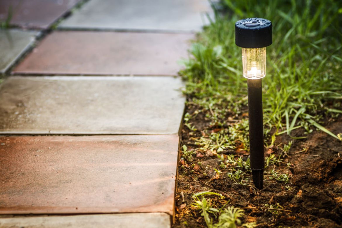 Lampa solarna