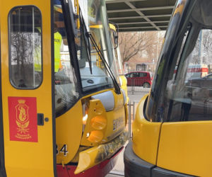 Zderzenie tramwajów na rondzie Starzyńskiego są ranni. Nie było karetek