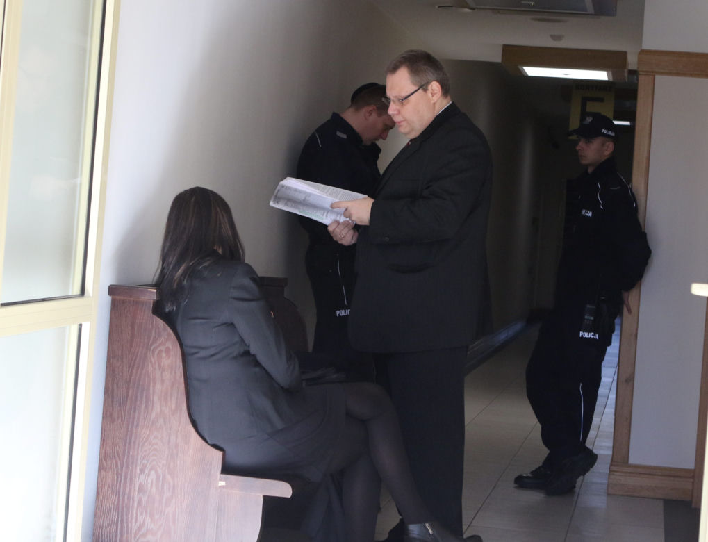  Brutalne morderstwo na Woli. Rozczłonkowane ciało Katarzyny spalił w swoim mieszkaniu. 7 lat po zbrodni, proces nadal trwa