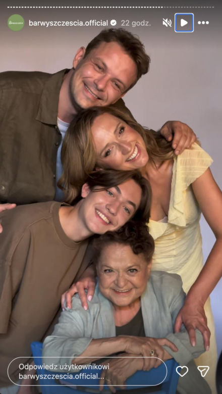 Barwy szczęścia, sesja. Asia (Anna Gzyra-Augustynowicz),  Lucyna (Grażyna Zielińska), Emil (Artem Malaszczuk), Hubert (Marek Molak)