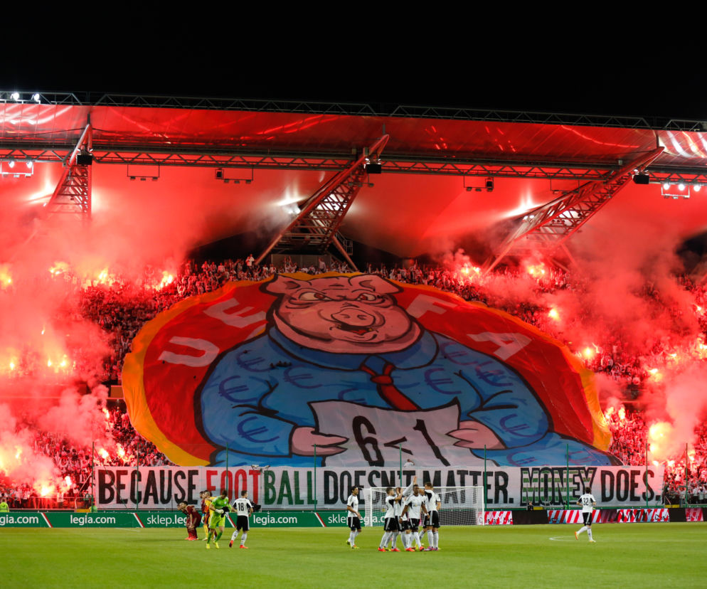 Oprawa kibiców w meczu Legia - FK Aktobe