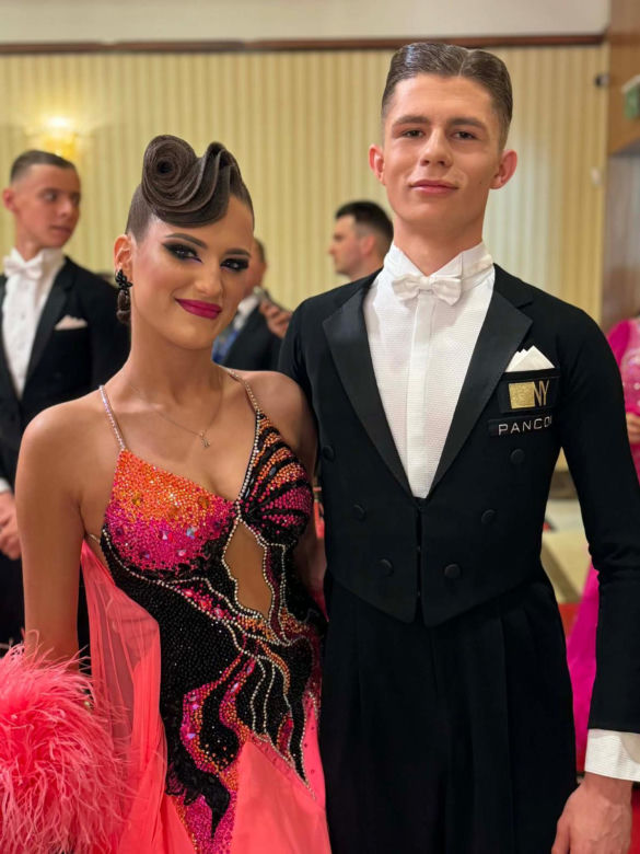 Piotr Niżniowski i Maja Motyl