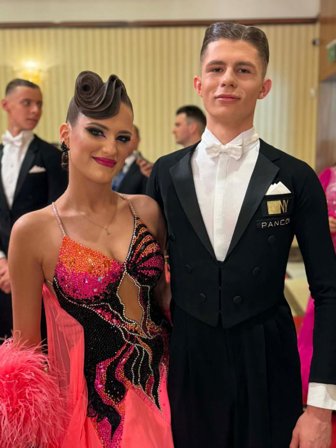 Piotr Niżniowski i Maja Motyl