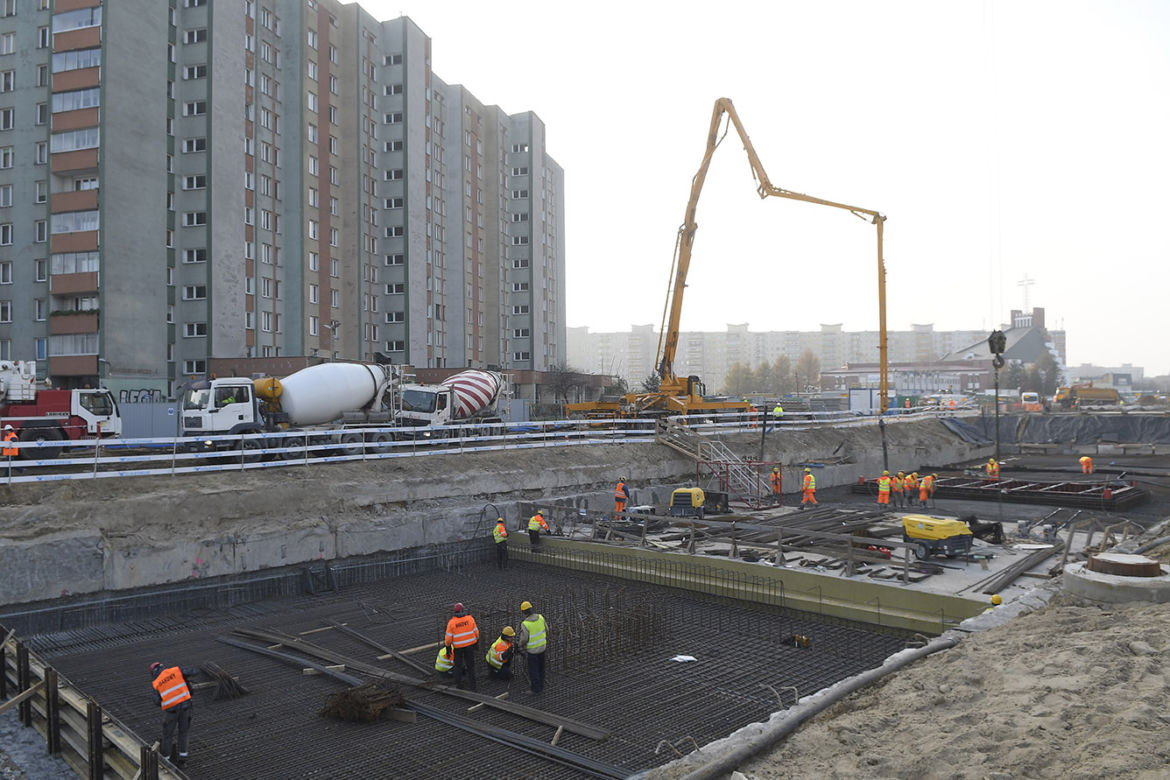 Wmurowanie kamienia węgielnego na stacji Bródno