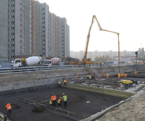 Wmurowanie kamienia węgielnego na stacji Bródno