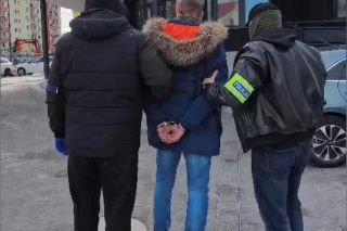 Horror w windzie w Bydgoszczy. 70-latek zaatakowany nożem przez sąsiada!