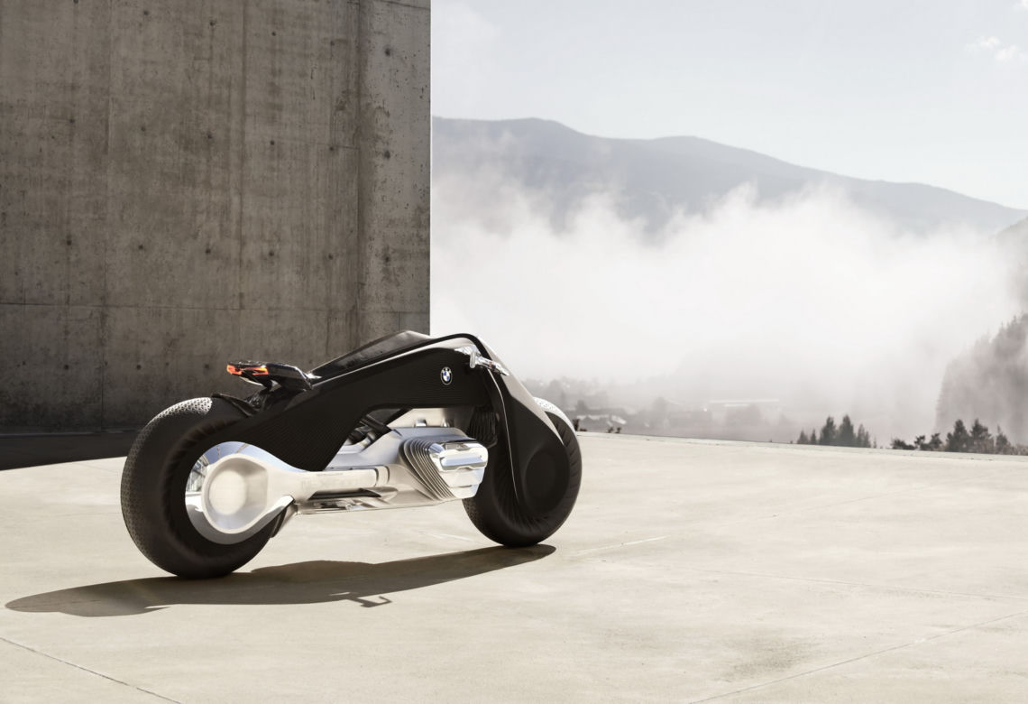 BMW Vision Next Concept 100 – bez kasku, bez upadków