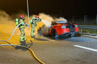 Mustang stanął w płomieniach na S3. Akcja strażaków na Dolnym Śląsku